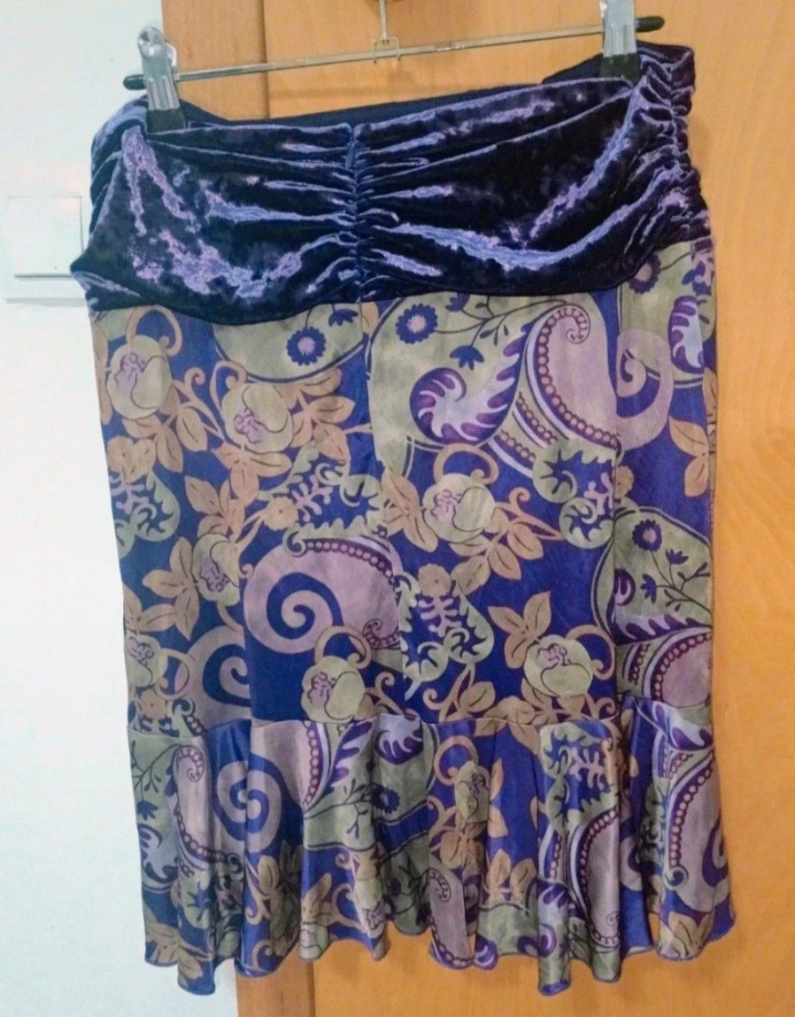 Falda vintage Mango M tacto seda cachemir y terciopelo – photo 5